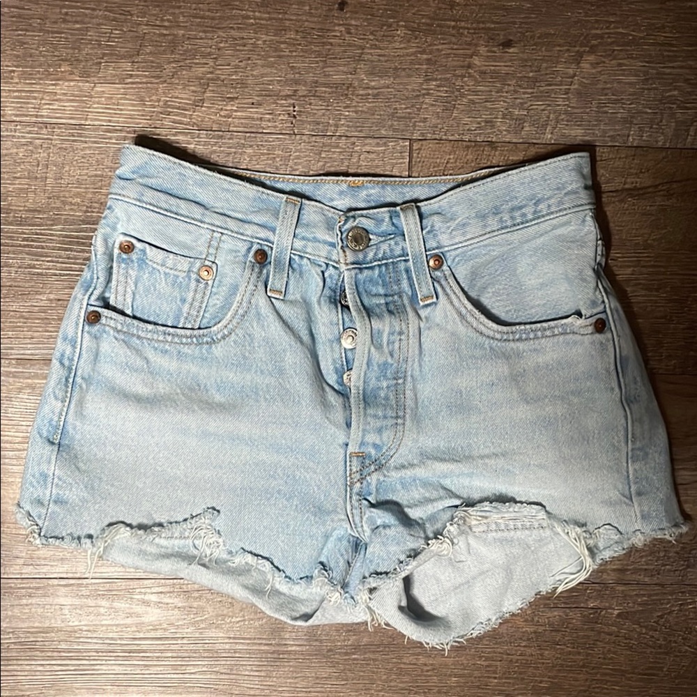 Levi’s high waisted 501 denim shorts